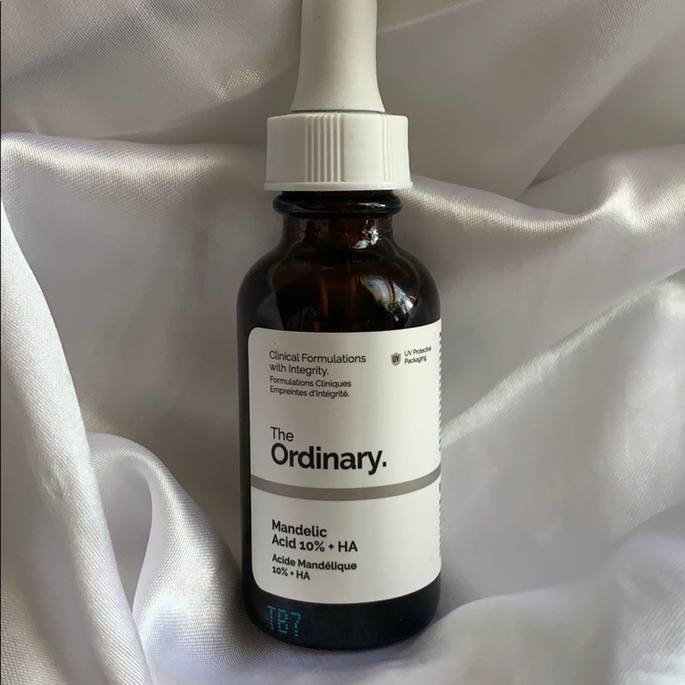 Mandelic acid serum